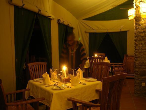 Mbuzi Mawe Tented Camp - Dining 